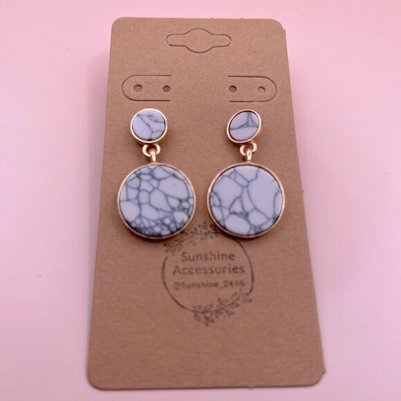 5/$25 MARBLED WHITE DANGLE - Picture 1 of 5